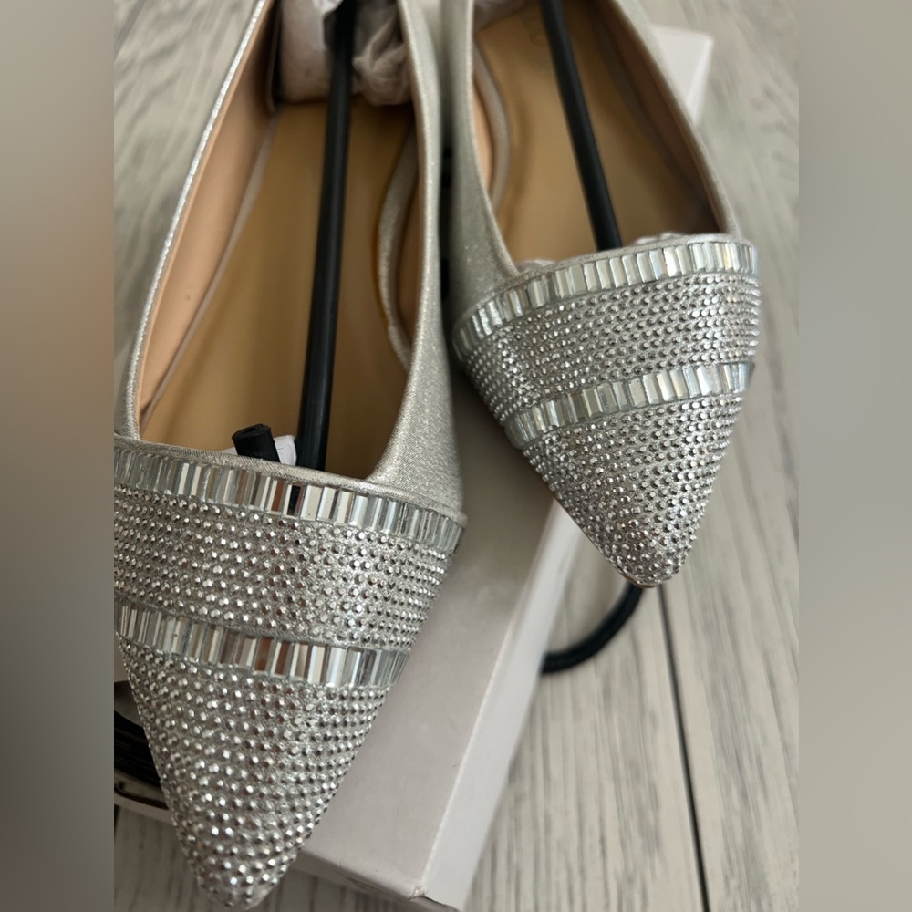 Aldo ballerina flats. Size 8 in … great condition.